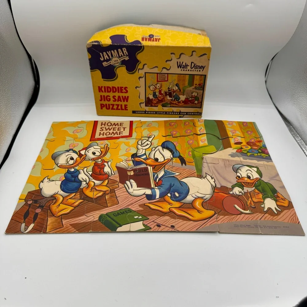 Vintage 1952 Jaymar Walt Disney Donald Duck Kiddies Jig Saw Puzzle 2899 MCMLII‎